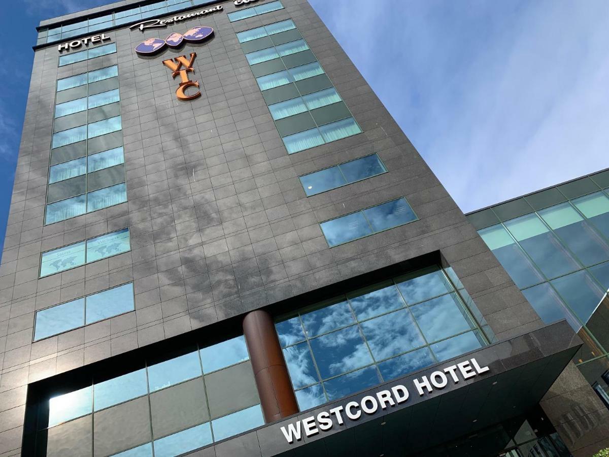 Westcord Wtc Hotel Leeuwarden Extérieur photo